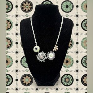 2007 Lia Sophia Pizzazz Green & Black Enamel Floral Necklace - Rare and Retired